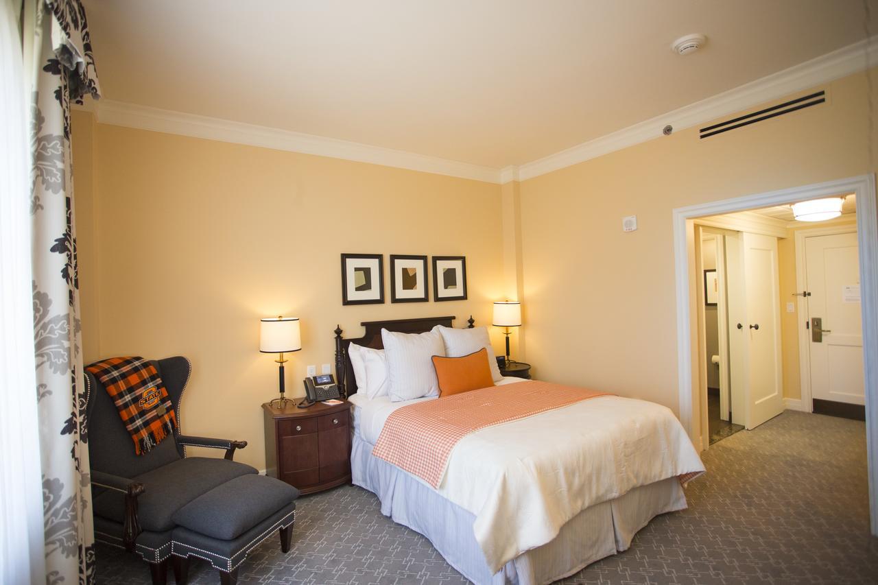 The Atherton Hotel At Osu スティルウォーター 部屋 写真